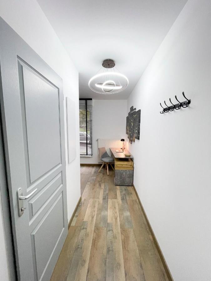 Easy Location - Parking - Free Wifi - Tourism And Business Appartement Freyming-Merlebach Buitenkant foto