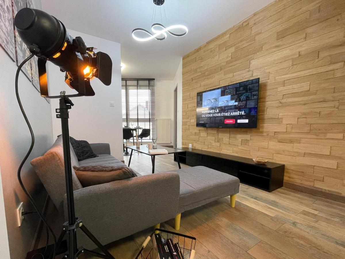 Easy Location - Parking - Free Wifi - Tourism And Business Appartement Freyming-Merlebach Buitenkant foto