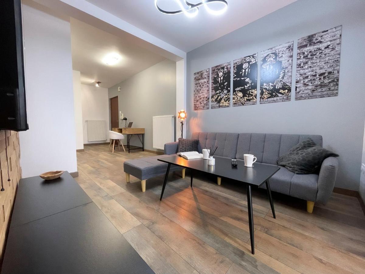 Easy Location - Parking - Free Wifi - Tourism And Business Appartement Freyming-Merlebach Buitenkant foto
